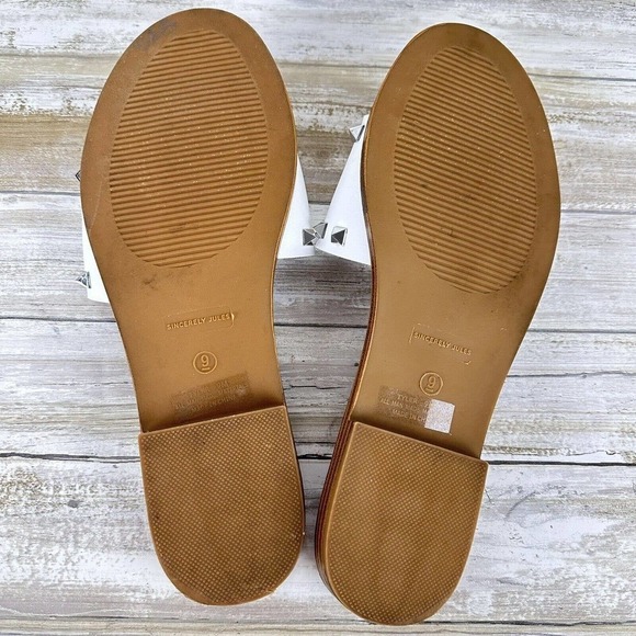 Sincerely Jules Tyler Studded Wide Strap Slide Sandals Size‎ 9 White Silver - Picture 9 of 10